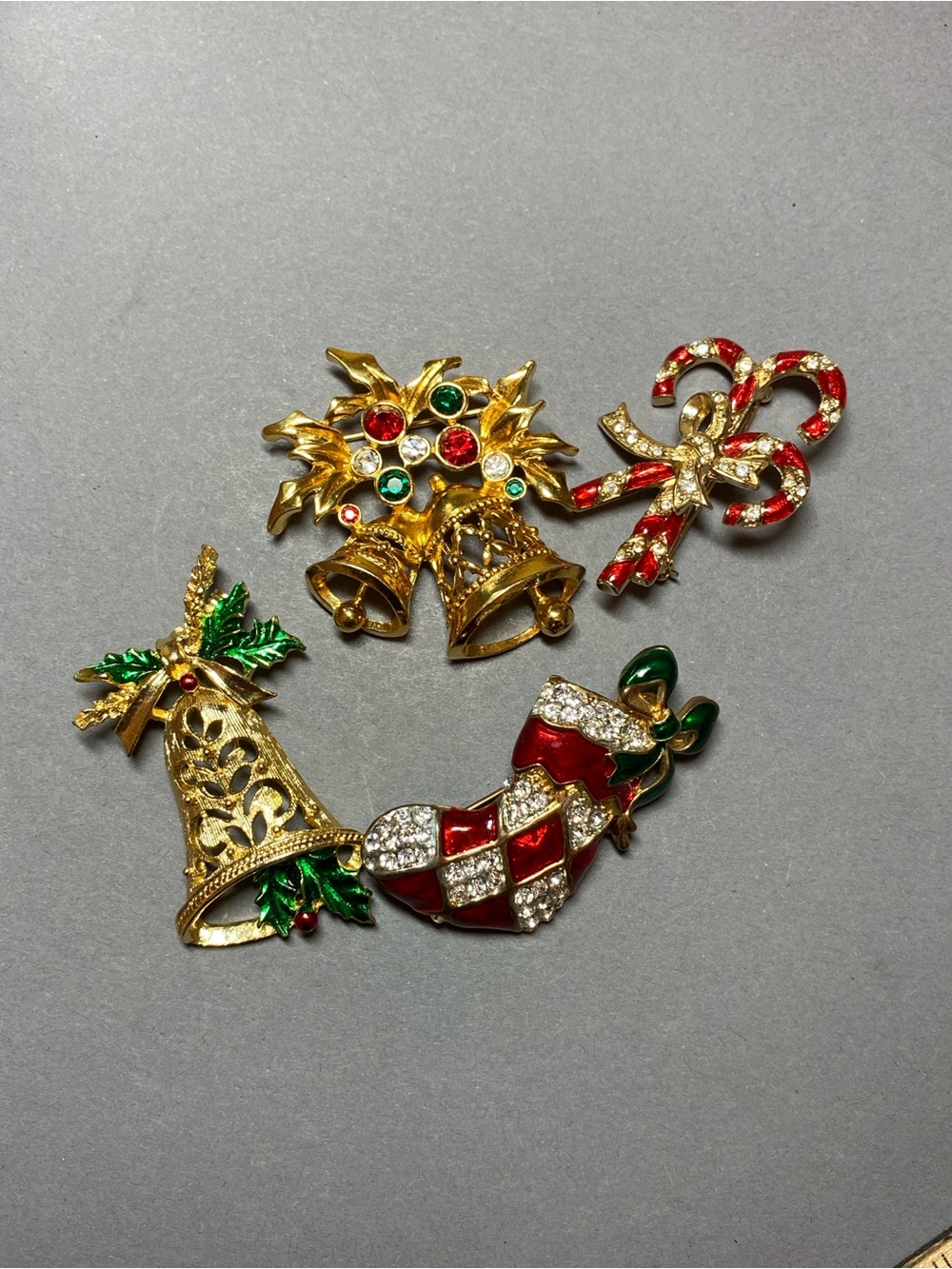 Vintage Christmas pin brooch lot